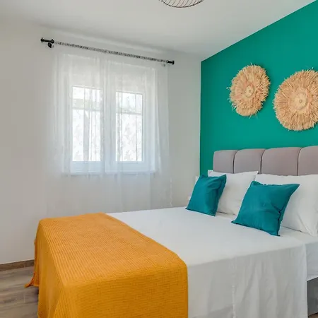 With Parking Space - 23860 Apartment Trogir