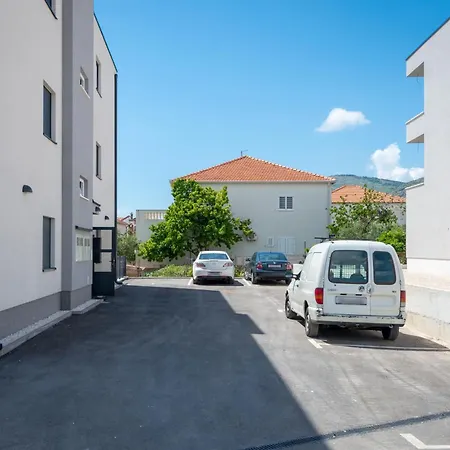 With Parking Space - 23860 Apartment Trogir